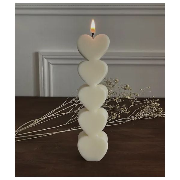 Aroma Home Heart-shaped candle.
