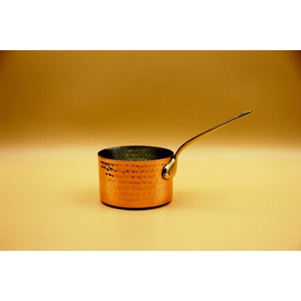 Saucière en cuivre martelé